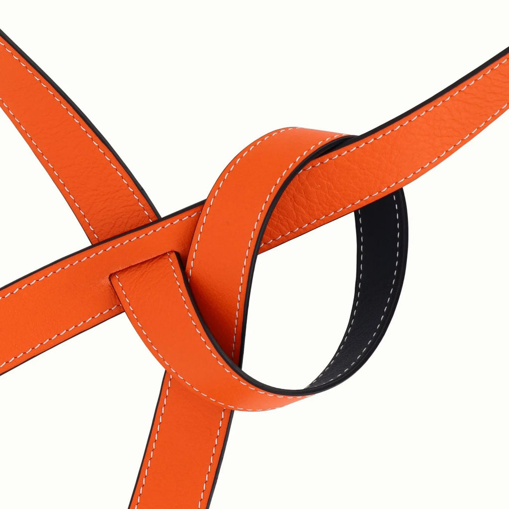 Ceinture Phi fine réversible orange / bleu marine ridé de Phi1618, accessoire de mode haut de gamme, côté orange 