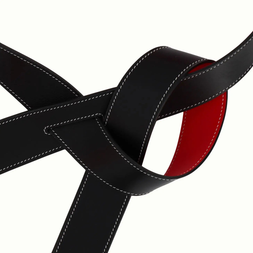 Ceinture Phi large réversible rouge / noir de Phi1618, accessoire de mode haut de gamme, côté noir